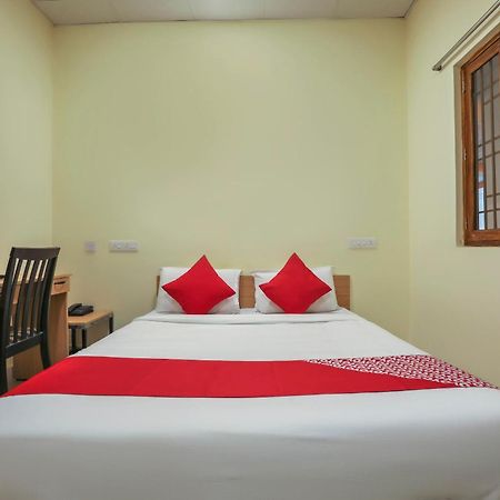 פונדיצ'רי Hotel O Om Sakthi Hotel מראה חיצוני תמונה