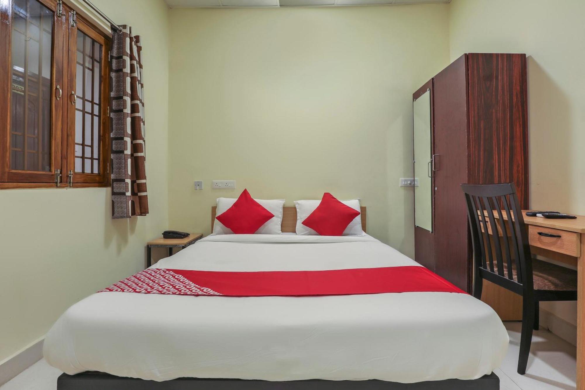 פונדיצ'רי Hotel O Om Sakthi Hotel מראה חיצוני תמונה