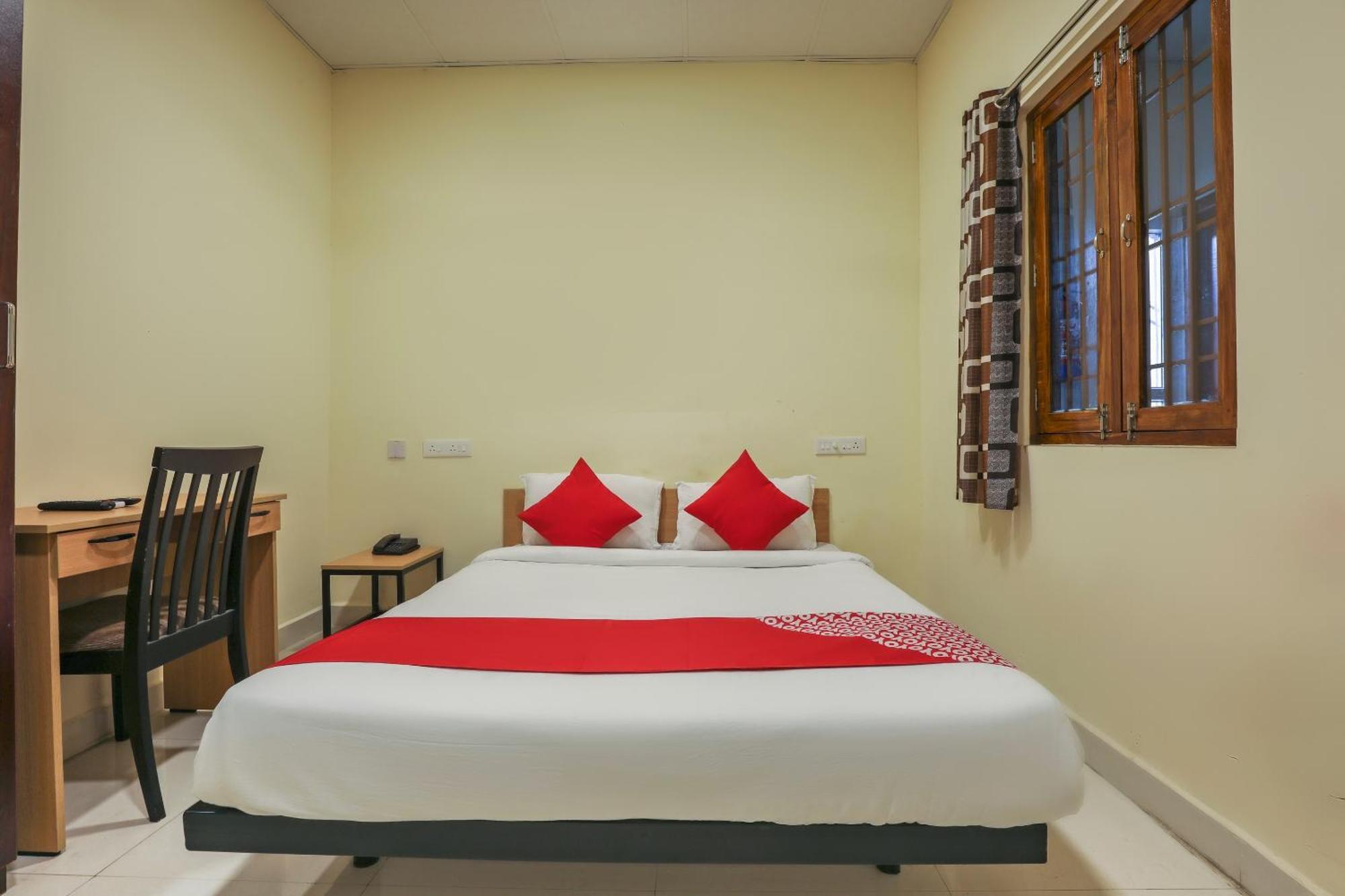 פונדיצ'רי Hotel O Om Sakthi Hotel מראה חיצוני תמונה