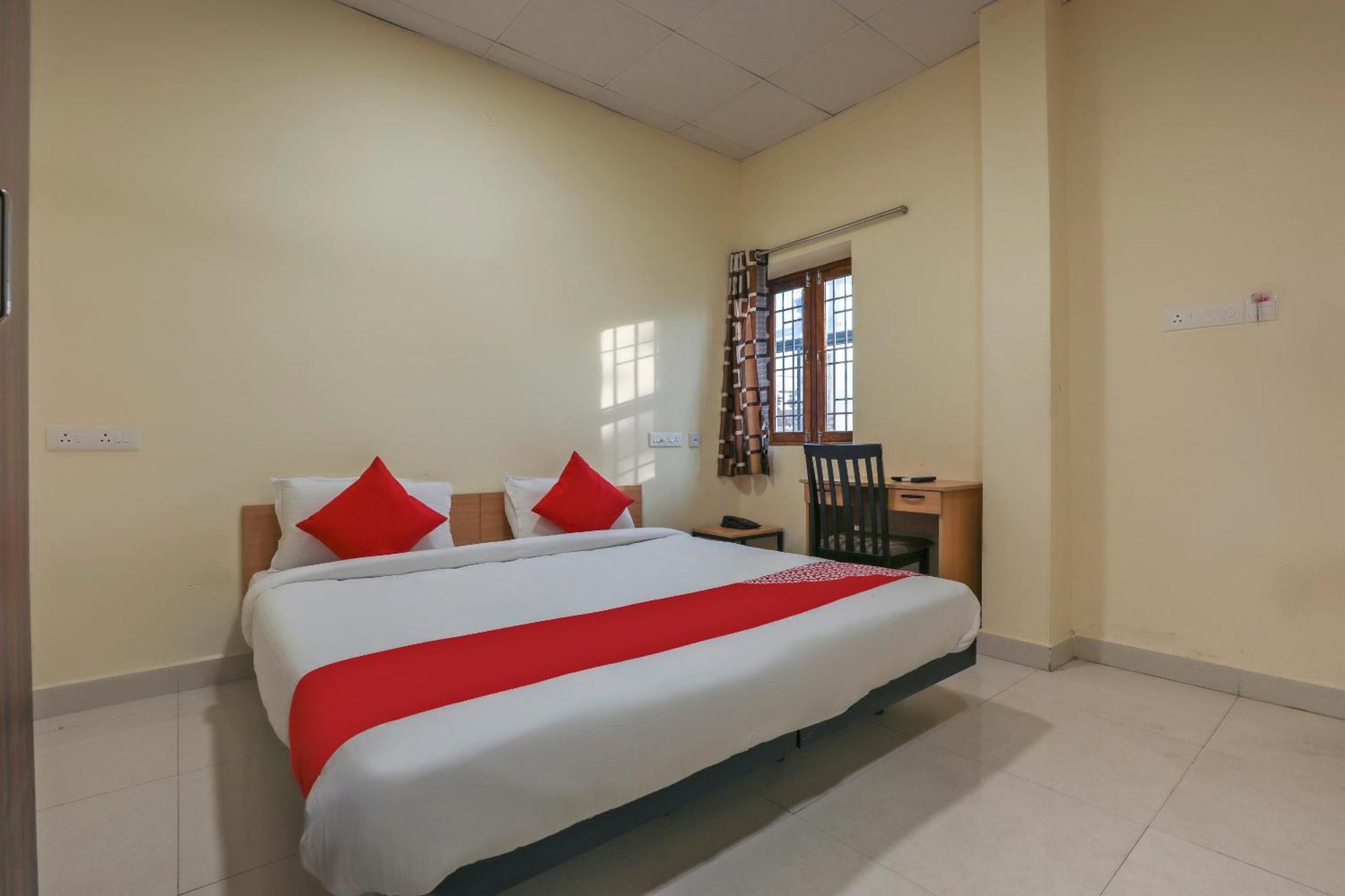 פונדיצ'רי Hotel O Om Sakthi Hotel מראה חיצוני תמונה