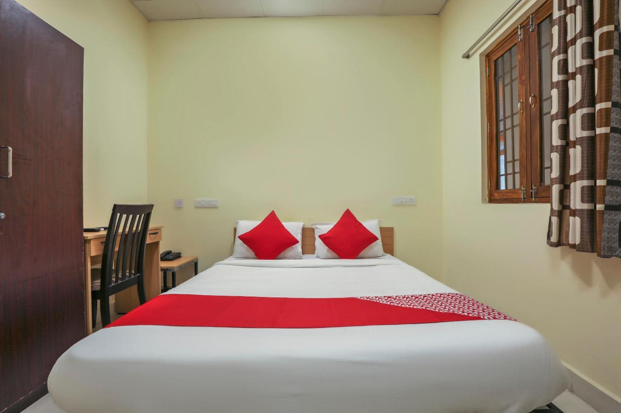 פונדיצ'רי Hotel O Om Sakthi Hotel מראה חיצוני תמונה
