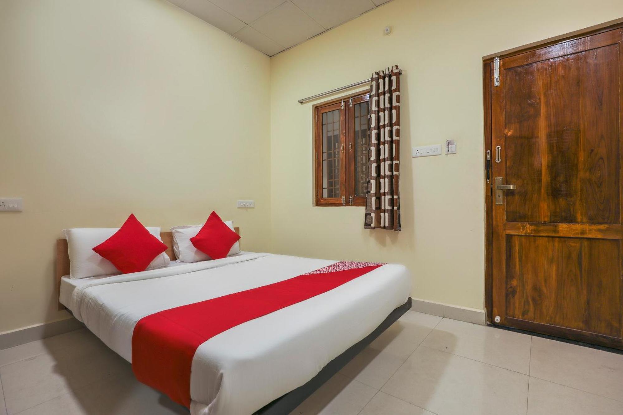 פונדיצ'רי Hotel O Om Sakthi Hotel מראה חיצוני תמונה